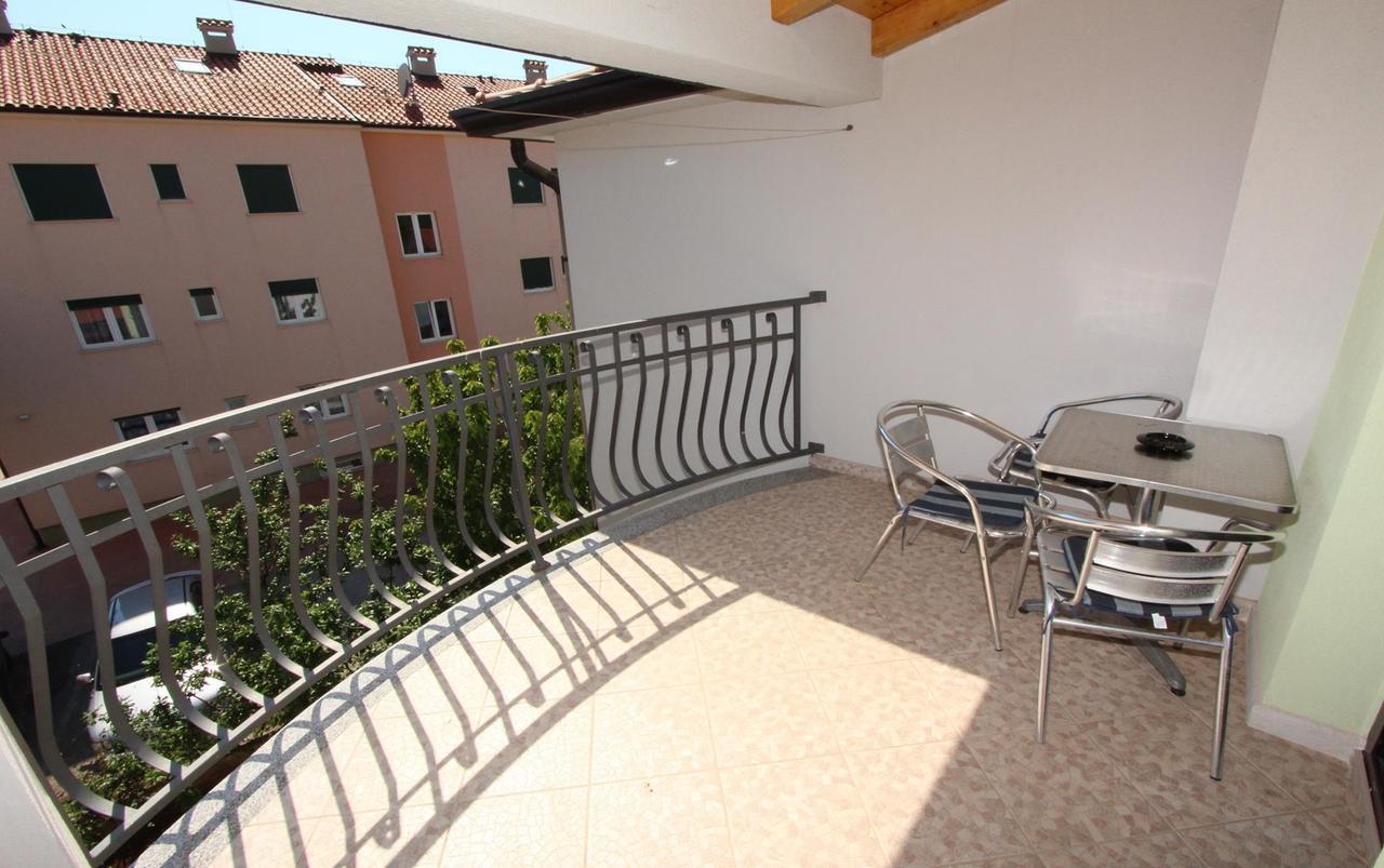 רוביני Apartments Villa Mara מראה חיצוני תמונה