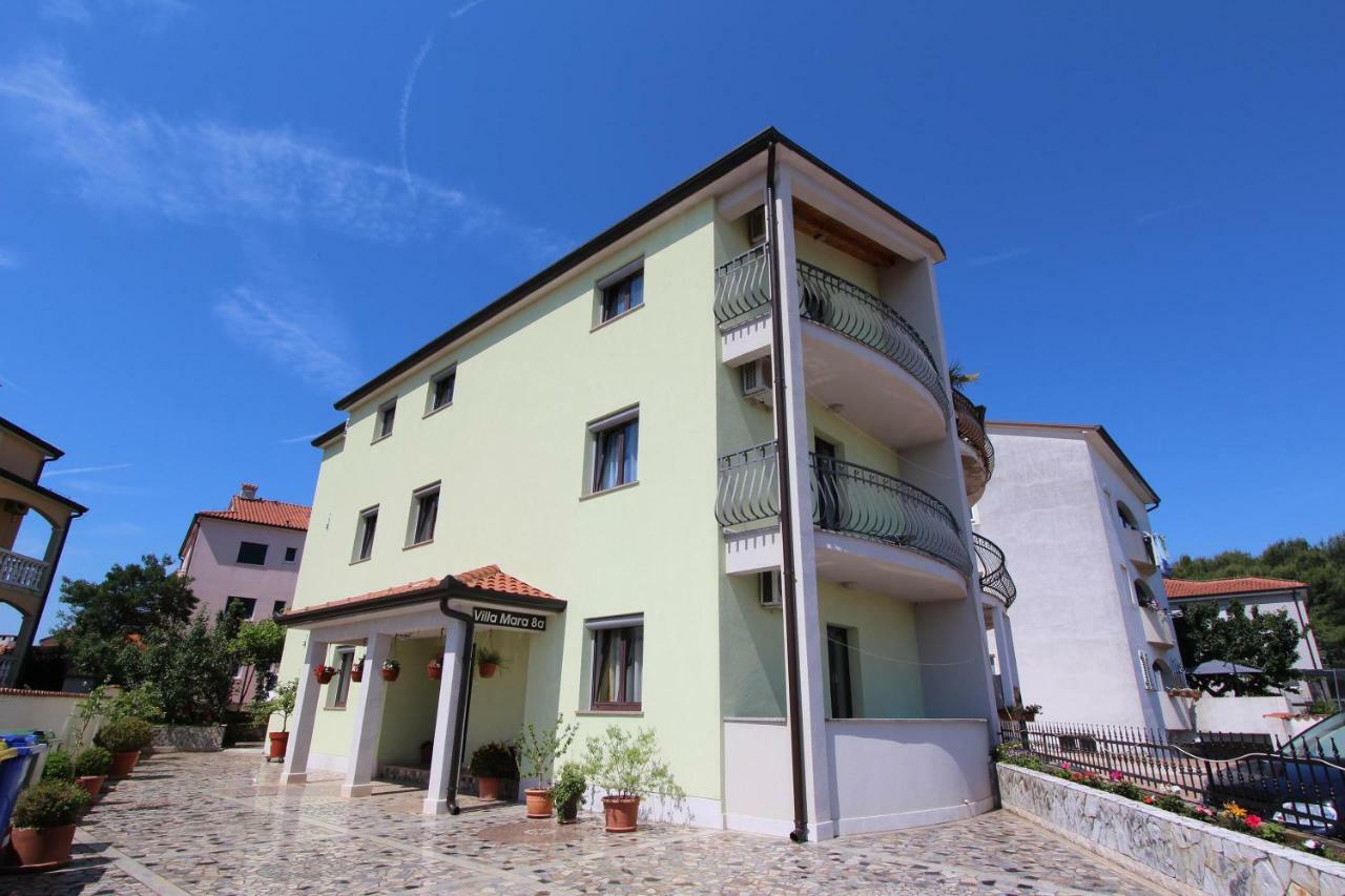 רוביני Apartments Villa Mara מראה חיצוני תמונה