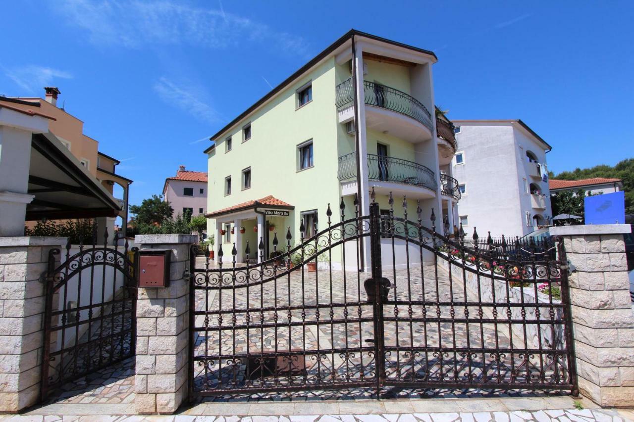 רוביני Apartments Villa Mara מראה חיצוני תמונה