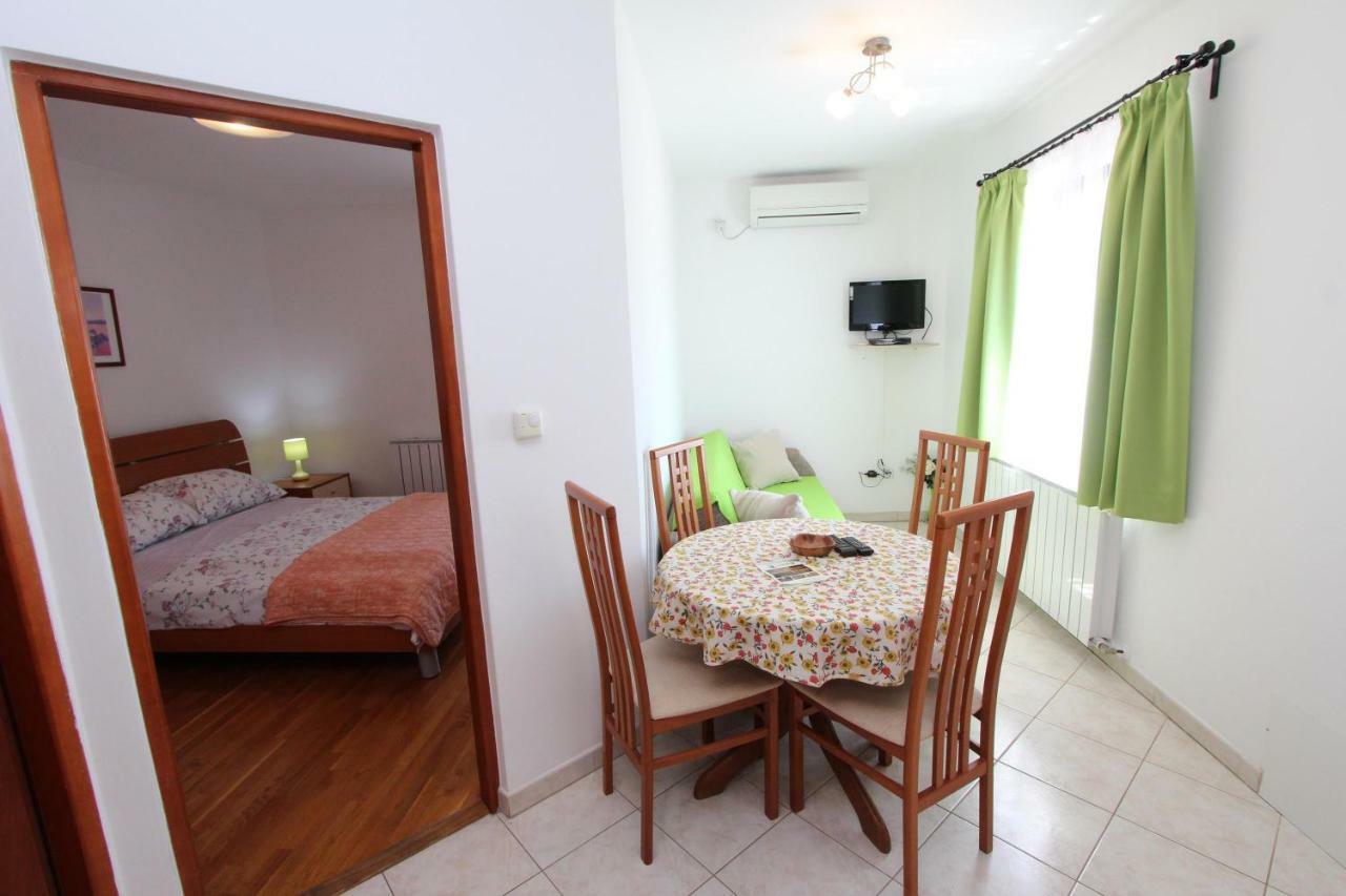 רוביני Apartments Villa Mara מראה חיצוני תמונה
