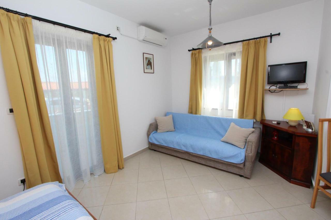 רוביני Apartments Villa Mara מראה חיצוני תמונה