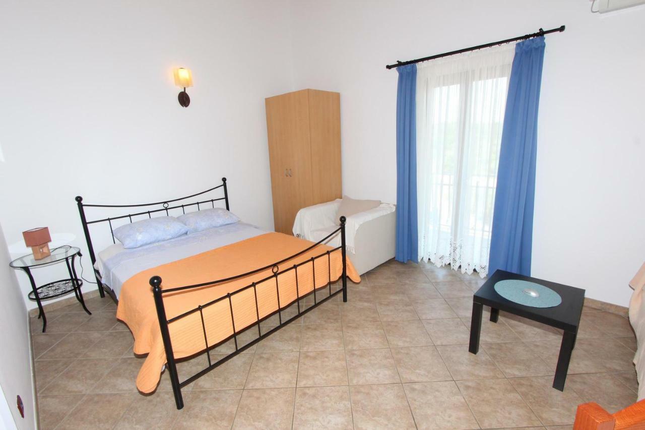 רוביני Apartments Villa Mara מראה חיצוני תמונה