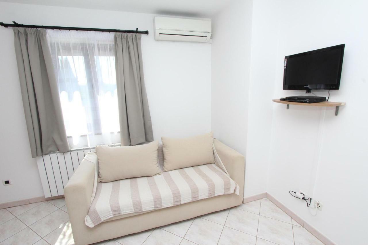רוביני Apartments Villa Mara מראה חיצוני תמונה